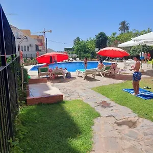 Relaxing By The Apartamento